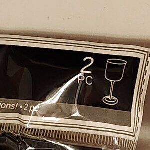 2 PC Plastic Champagne Wine Glasses Plastic Reusable BNIP